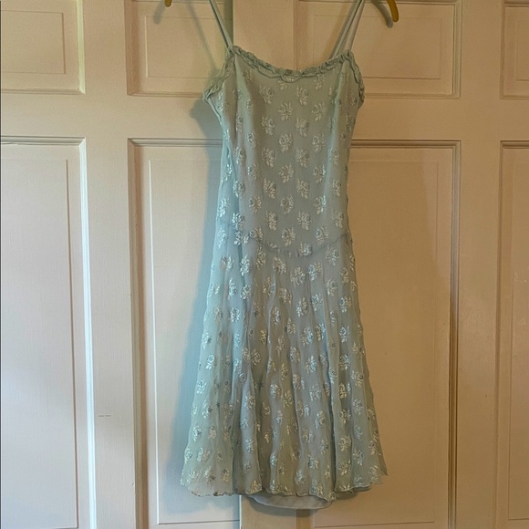 CW Designs Floral embroidered Dress - Picture 1 of 6